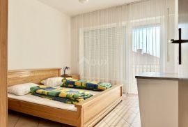 ISTRA, UMAG - Etaža na mirnoj lokaciji blizu mora, Umag, Apartamento