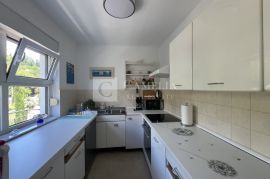 Opatija centar lijepi stan u staroj vili!, Opatija, Appartement