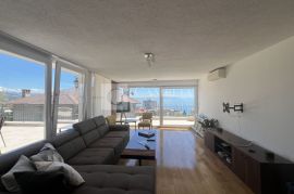 Opatija centar lijepi stan u staroj vili!, Opatija, Appartement