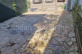 Zemun, Šilerova, 109m2, plus dvorište, uknjiženo, Zemun, Apartamento