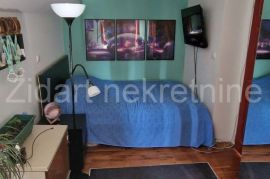 Zemun, Šilerova, 109m2, plus dvorište, uknjiženo, Zemun, Apartamento