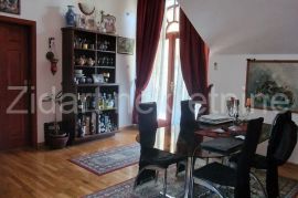 Zemun, Šilerova, 109m2, plus dvorište, uknjiženo, Zemun, Apartamento