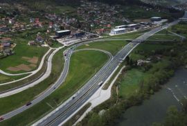 Poslovna zgrada i zemljište  - Vogošća, Krivoglavci, Vogošća, Propiedad comercial