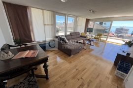 Opatija centar - najam lijepog stan u staroj vili!, Opatija, Apartamento