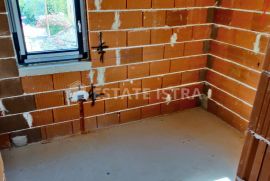 Stan 63 m2 prvi kat u novogradnji Pula Šijana, Pula, Appartement