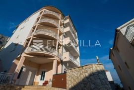 Omiš, Lokva Rogoznica, hotel-pansion, ukupno NKP 825 m2, Omiš, Propiedad comercial