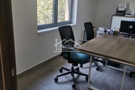 Zemun polje - Autoput za Novi Sad - 1.643m2 ID#21543, Zemun, Propriété commerciale