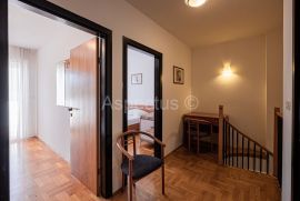 Apartman 350m od plaže, dvosoban, Pula, Pula, Διαμέρισμα