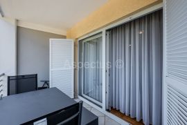 Apartman 350m od plaže, dvosoban, Pula, Pula, Διαμέρισμα