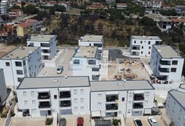 PRODAJA apartman Grebaštica 60,86 m2, 200 m od mora, vrt, parking, Šibenik - Okolica, Appartment