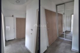 RIJEKA, MARTINKOVAC- 2S+DB u novogradnji s dva parkirna mjesta u garaži, Rijeka, Flat