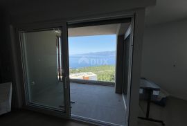 RIJEKA, MARTINKOVAC- 2S+DB u novogradnji s dva parkirna mjesta u garaži, Rijeka, Flat