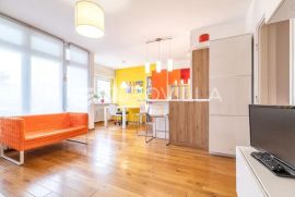 Zagreb, Cvjetno naselje, funkcionalan dvosoban stan NKP 55 m2, Zagreb, Apartamento