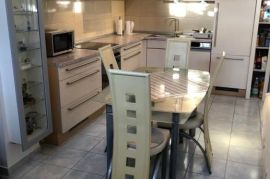 Stan u suterenu zgrade, Ližnjan, okolica, Istra, Ližnjan, Apartamento