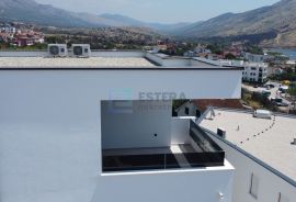 PRODAJA apartman Grebaštica 60,42 m2, 200 m od mora, vrt, parking, Šibenik - Okolica, Stan