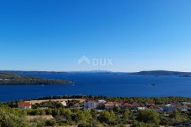 DALMACIJA, TROGIR - Građevinsko zemljište s pogledom na more, Trogir, Terrain