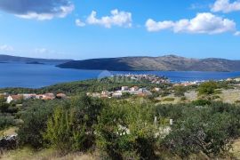 DALMACIJA, TROGIR - Građevinsko zemljište s pogledom na more, Trogir, Terrain