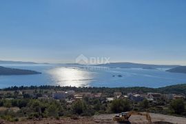 DALMACIJA, TROGIR - Građevinsko zemljište s pogledom na more, Trogir, Terrain