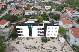 VODICE, novogradnja, 2. kat, krovna terasa, 2 spavaće sobe, S7, Vodice, Appartment