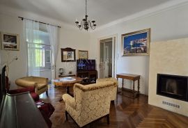 OPATIJA GOSPODSKI STAN 185m2, STROGI CENTAR, 80m DO MORA !, Opatija, Wohnung