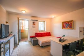 Pula, Studio apartman u blizini Arene, Pula, Wohnung