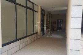 Poslovni prostor 52,14m2 Trebinje prodaja, Ticari emlak