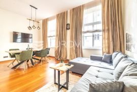 Zagreb, strogi centar grada, trosoban stan NKP 82 m2, Zagreb, Daire