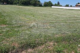 ISTRA, BARBAN - Građevinsko zemljište s predanim zahtjevom za izgradnju moderne vile, Barban, Land