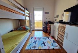 RIJEKA, ZAMET - uređen dvosoban stan s dva balkona, Rijeka, Appartment