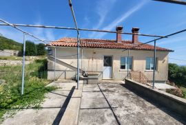 ISTRA, LABIN - Samostojeća kuća za adaptaciju s pogledom na more, Labin, Casa