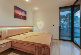 Fažana, Moderan stan 120m2 prvi red do mora, Fažana, Appartement