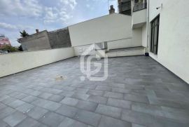 Kancelarijski prostor, 200m2 +  veliko dvorište ID#1326, Zvezdara, Propiedad comercial