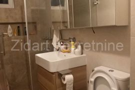 Lux 3.0 stan u srcu Karaburme, Palilula, Apartamento