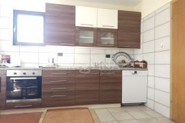 Kuća na 2 sprata 170m2, Prutine-Mokro, Osmaci, Haus