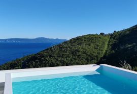 MEDVEJA, KUĆA S PANORAMSKIM POGLEDOM I BAZENOM, Lovran, Casa