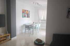 SENJ, BUNJICA - apartman blizu mora s garažom, Senj, Διαμέρισμα