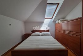 Ičići, stan s tri balkona i garažom, Opatija - Okolica, Appartment