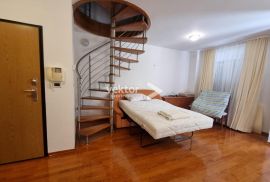 Ičići, stan s tri balkona i garažom, Opatija - Okolica, Appartment