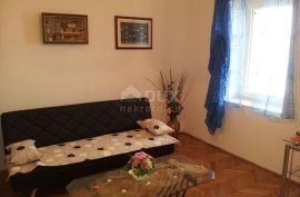 SENJ, SVETI JURAJ - Predivna apartmanska kuća prvi red od mora, Senj, Haus