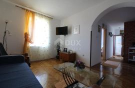 SENJ, SVETI JURAJ - Predivna apartmanska kuća prvi red od mora, Senj, Haus