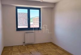 Komforan Trosoban stan 71m2 Istočno Sarajevo najam, Istočno Novo Sarajevo, Appartement