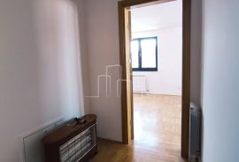 Komforan Trosoban stan 71m2 Istočno Sarajevo najam, Istočno Novo Sarajevo, Appartement