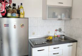 Studio apartman u centru grada, Pula, Istra, Pula, Appartamento