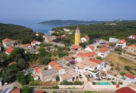 OTOK MOLAT - Elegantna kamena prizemnica u srcu mjesta Molat, Zadar - Okolica, Casa