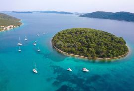 OTOK MOLAT - Jedinstvena dvojna kuća s bazenom u srcu mjesta Molat, Zadar - Okolica, بيت