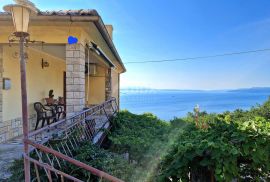 OPATIJA, BREGI - kuća s panoramskim pogledom na more, Matulji, House