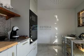 Apartman PRODAJA Biograd na Moru, 67 m2, 3 kat, parking, pogled more, Biograd Na Moru, Wohnung