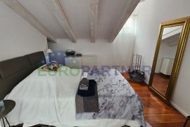 Istra, Rovinj, tri luksuzna apartmana prvi red do mora, Rovinj, Flat