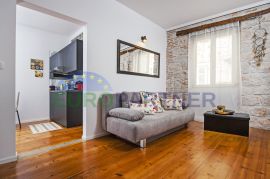 Istra, Rovinj, tri luksuzna apartmana prvi red do mora, Rovinj, Flat