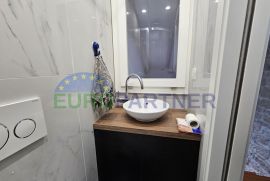 Istra, Rovinj, tri luksuzna apartmana prvi red do mora, Rovinj, Flat